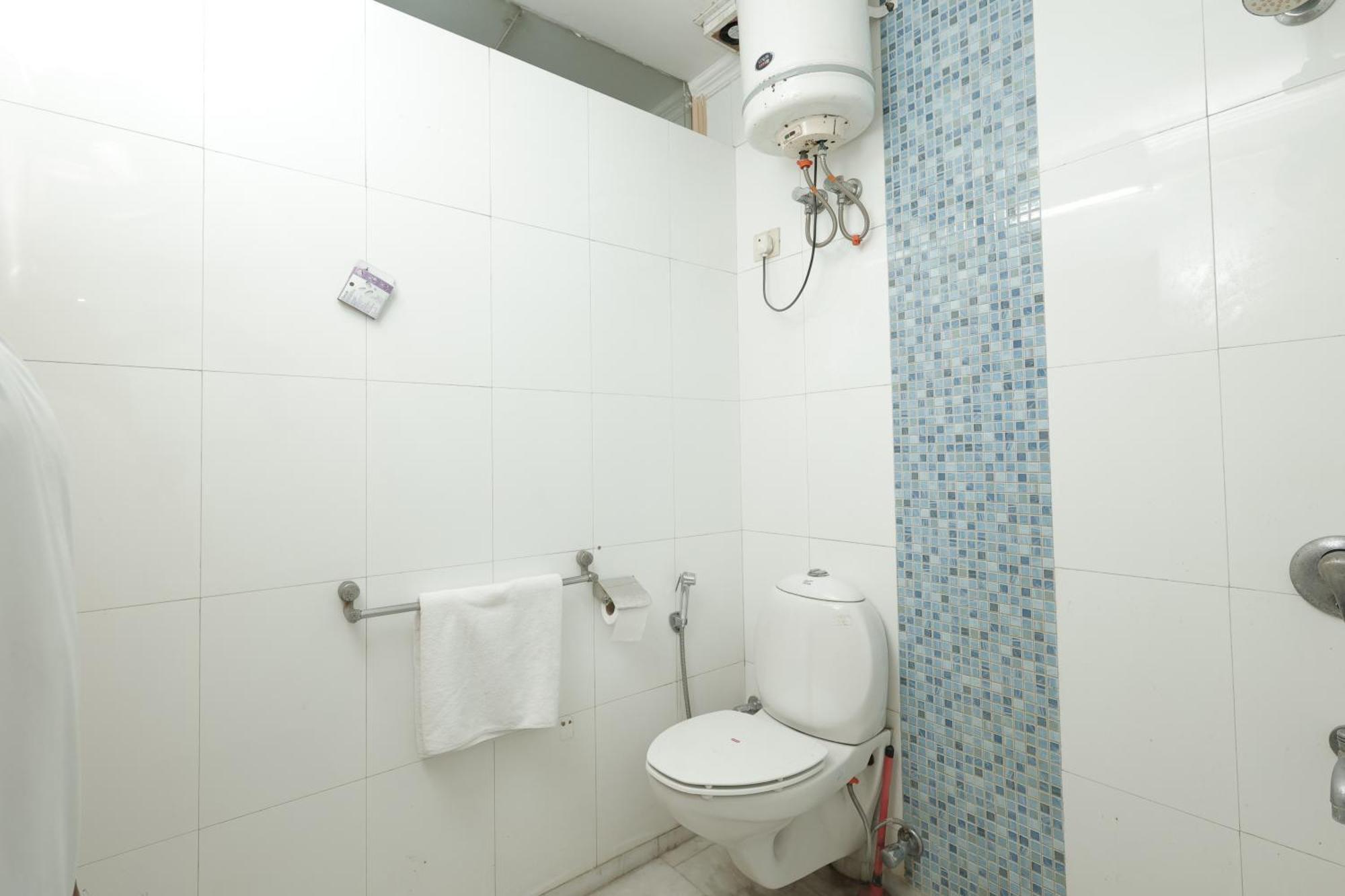 Golden Bed And Breakfast- High Quality Rooms In South Ex-1 D Block New Delhi Exterior photo