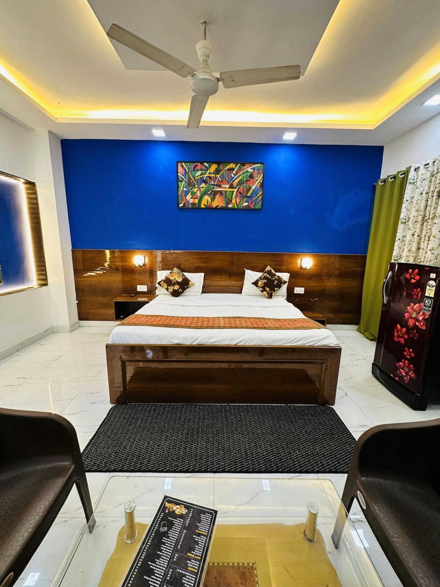 Golden Bed And Breakfast- High Quality Rooms In South Ex-1 D Block New Delhi Exterior photo