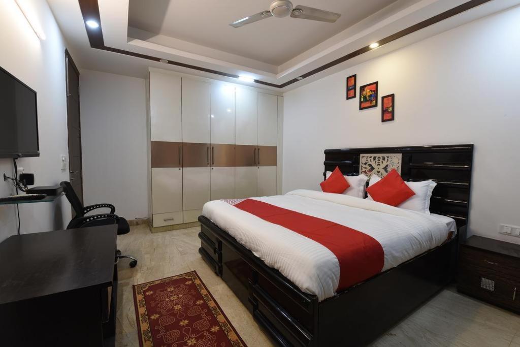 Golden Bed And Breakfast- High Quality Rooms In South Ex-1 D Block New Delhi Exterior photo